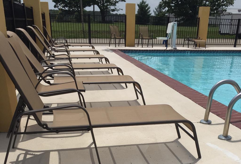 Executive Inn Scottsville מראה חיצוני תמונה