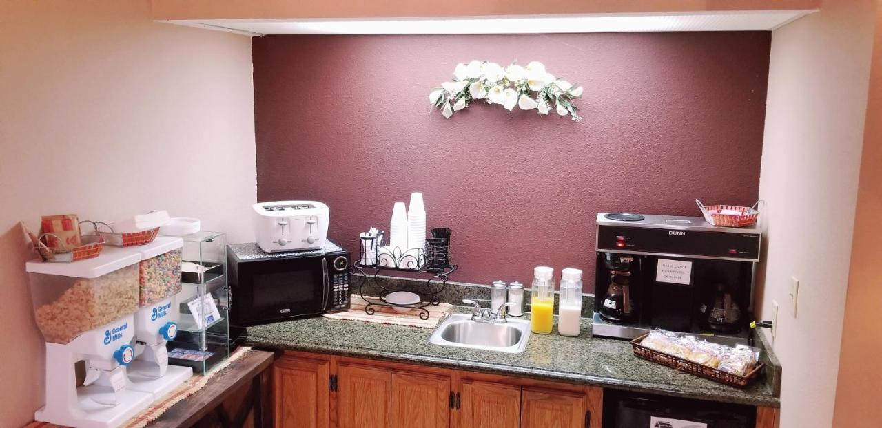 Executive Inn Scottsville מראה חיצוני תמונה